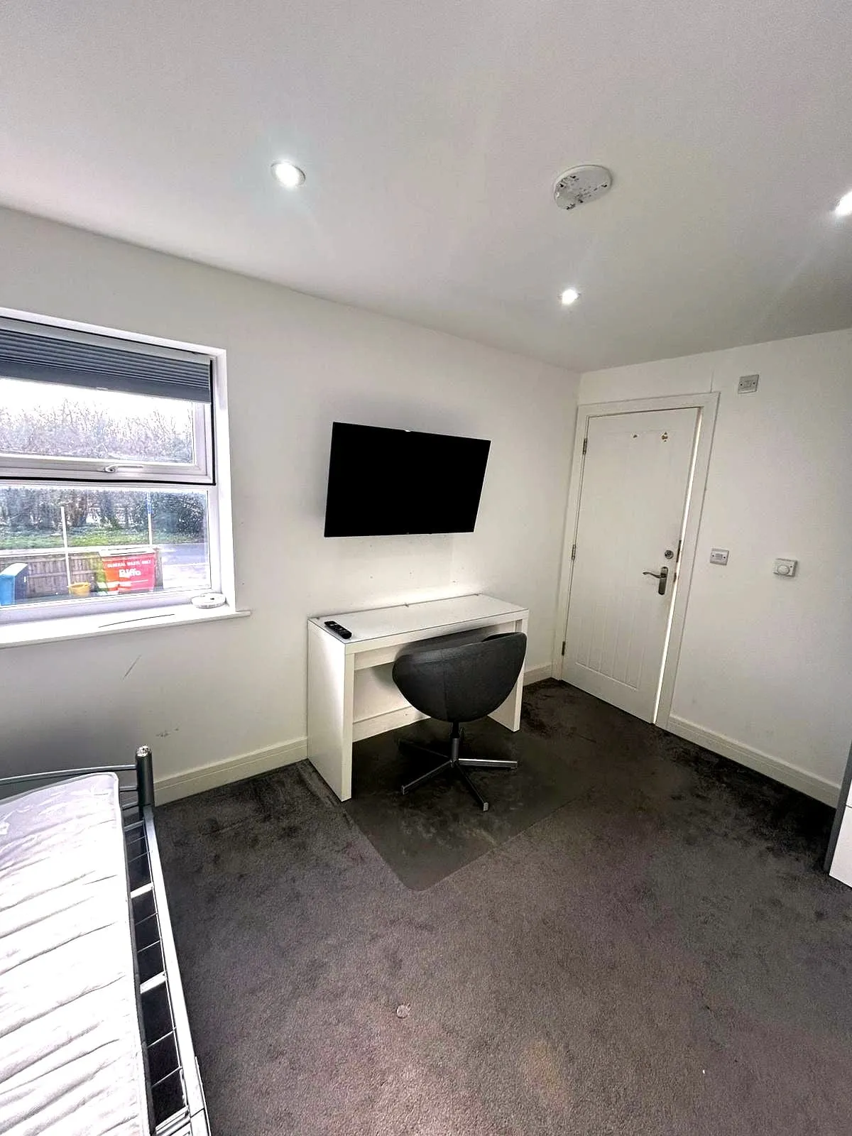 Room 6 – Harry Stoke House, Filton Lane, Bristol